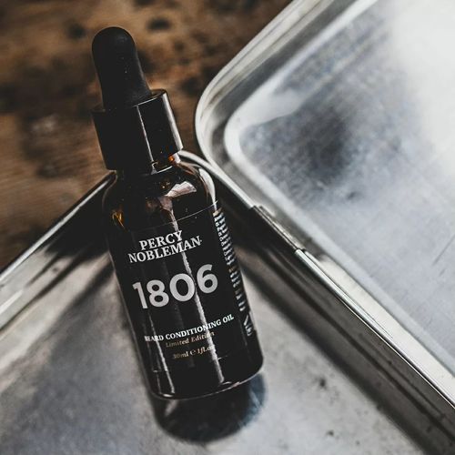 Percy Nobleman Beard Oil 1806 - Масло для бороды 30 мл — изображение 3