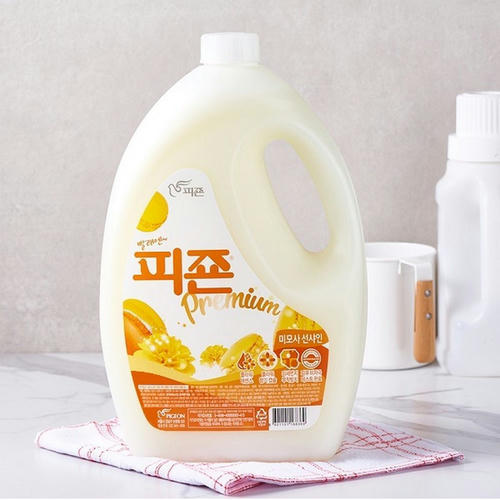 PIGEON Кондиционер для белья с ароматом мимозы / Corporation Regular Fabric Softener Yellow, 2500 мл — изображение 2