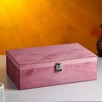 Подарочный ящик 34x21.5x10.5 см деревянный 3 отдела, с закрывающейся крышкой фиолетовый